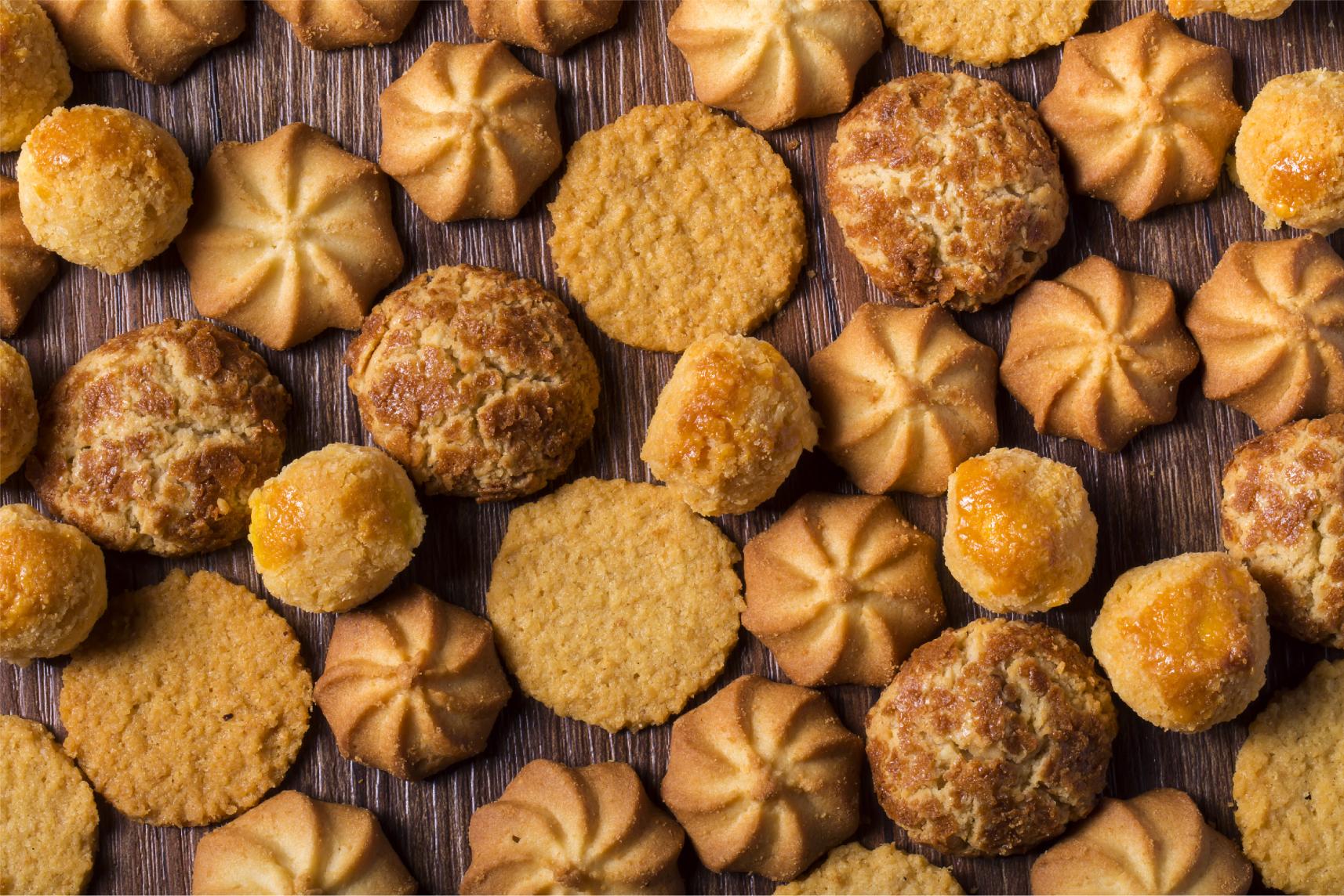 Old-fashioned cookies — every tray the same color